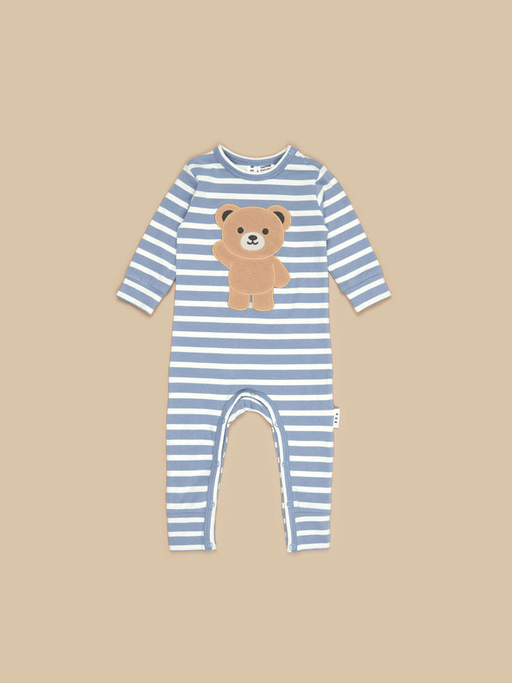 The Hello Hux Stripe Romper by Huxbaby is made from the softest, premium organic cotton jersey in lake stripes! Featuring long sleeves to keep your little one toasty and warm.  Unisex design Stainless steel snaps at shoulder and crotch opening Made from gots certified organic cotton Safe azo free dyes Cold gentle machine washable Packaged in a 100% recycled LDPE bag Designed in Melbourne, Australia by Huxbaby