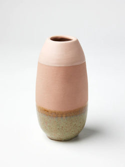 We love the new Dusty Rose Dose Vase by Jone & Co!  This range of vases is designed to be mixed and matched to suit your individual style, allowing you to create bespoke mini collections that are truly your own.  *Length: 8.5cm/ Width: 16cm/ Height: 3.3cm  *Designed in Sydney and hand-crafted in the Vietnam by Jones & Co artisans