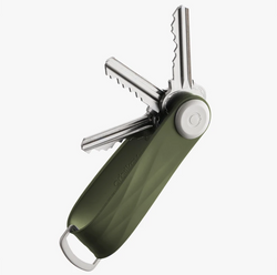 The answer to your pocket jingling woes is the Hunter Green Active Orbitkey! 