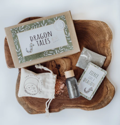 Feel fierce like a Dragon with this Dragon Tales Mini Potion Kit by The Little Potion Co!   This fierce potion kit is for those that have a strong love for Dragons and ancient times. Use the potion kit to make potions of confidence, courage and to draw out negative energy. 